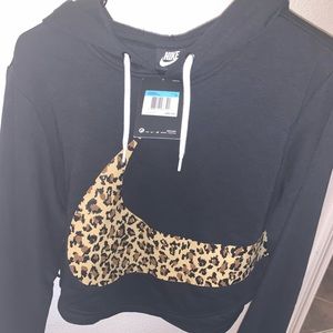 NWT Black Nike Women’s Cropped Hoodie